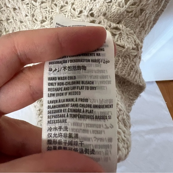 Hollister Crochet Cream Sweater, XS - Picture 4 of 5